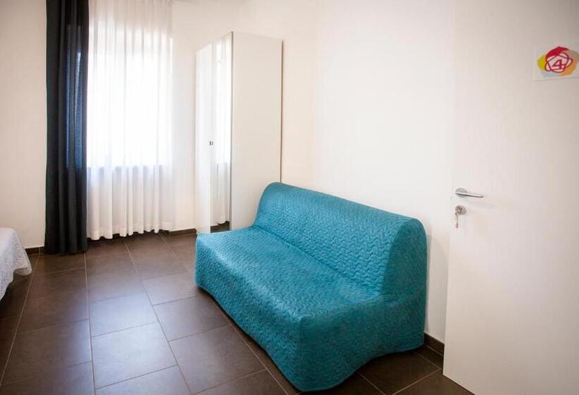 带大床的标准间, Rosella S Rooms