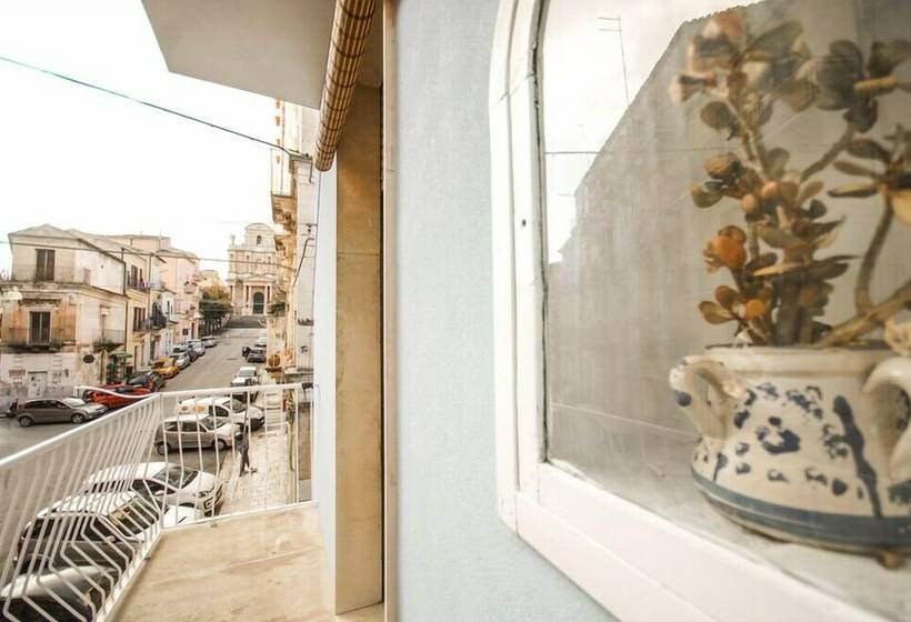 חדר קומפורט לשלושה, Stanze A Sud