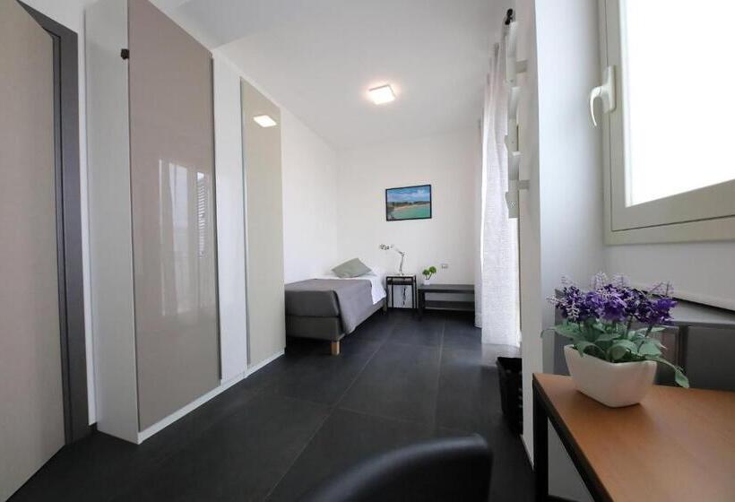 חדר דלוקס לשלושה עם נו לים, Sunrise B&b Sicilia Avola