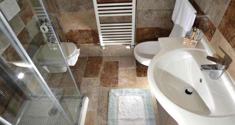 חדר סופריור לארבעה, La Valle Di Anna