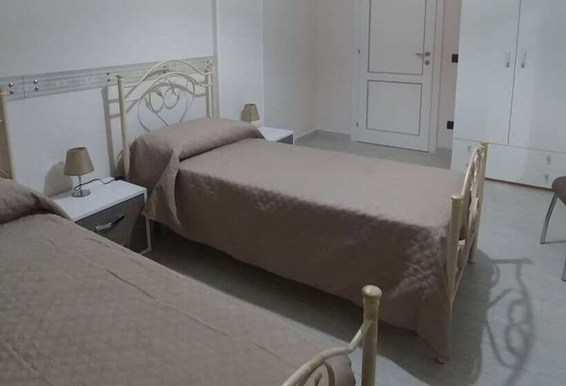 اتاق استاندارد سه نفره, B&b I Portici