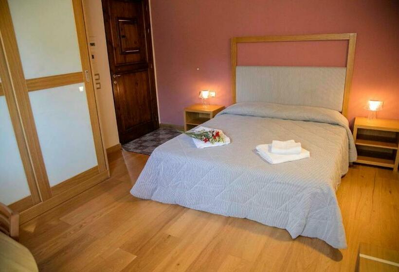 Номер Superior, Casena Mongerrati