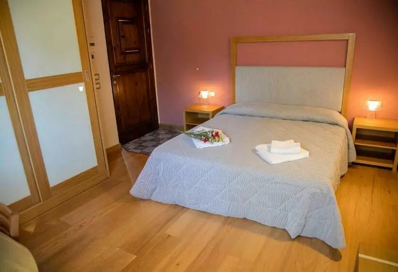 スーペリアールーム, Casena Mongerrati