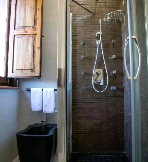 スーペリアトリプルルーム, Casena Mongerrati