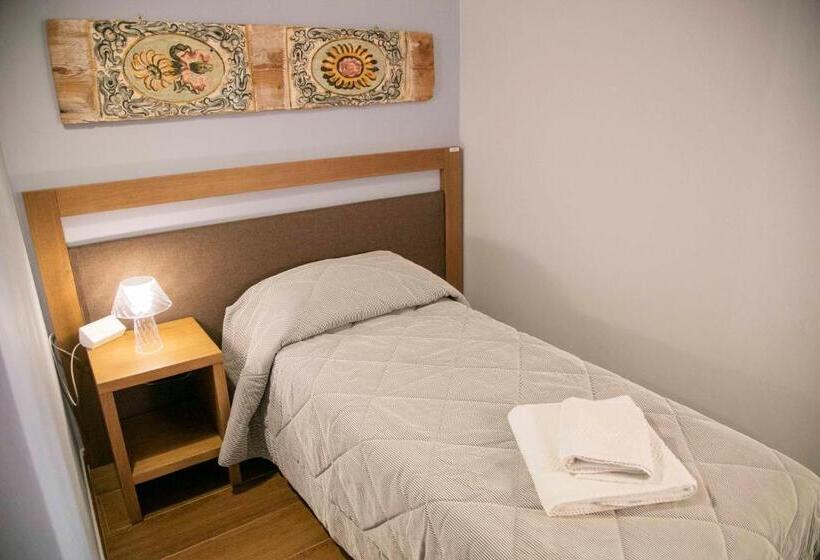 غرفة قياسية رباعية, Casena Mongerrati