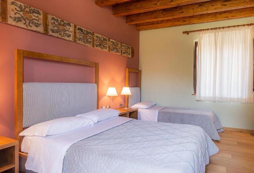 غرفة قياسية ثلاثية, Casena Mongerrati