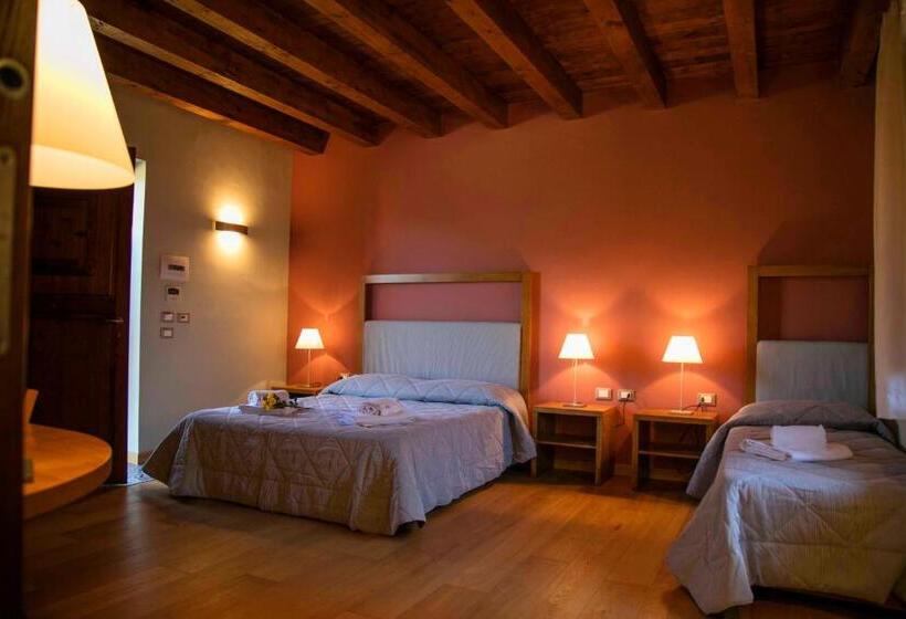 غرفة قياسية ثلاثية, Casena Mongerrati