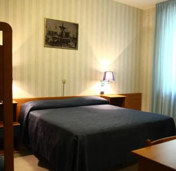 スタンダードトリプルルーム, Pineta
