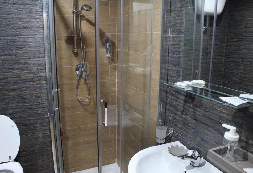 اتاق استاندارد, Royalty Rooms & Spa