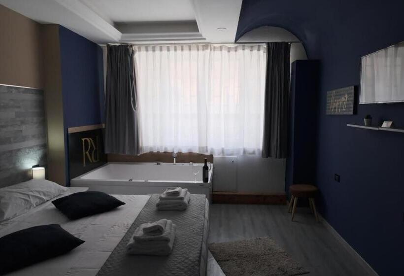 سوییت لوکس, Royalty Rooms & Spa