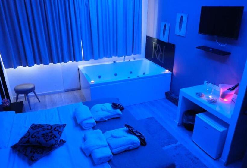 سوییت لوکس, Royalty Rooms & Spa
