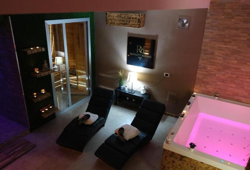 اتاق استاندارد با تخت بزرگ, Royalty Rooms & Spa