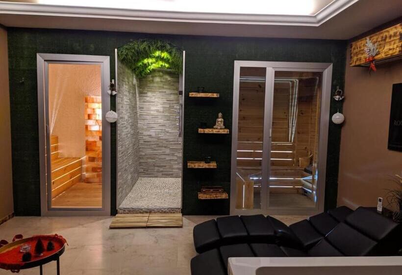 اتاق استاندارد با تخت بزرگ, Royalty Rooms & Spa