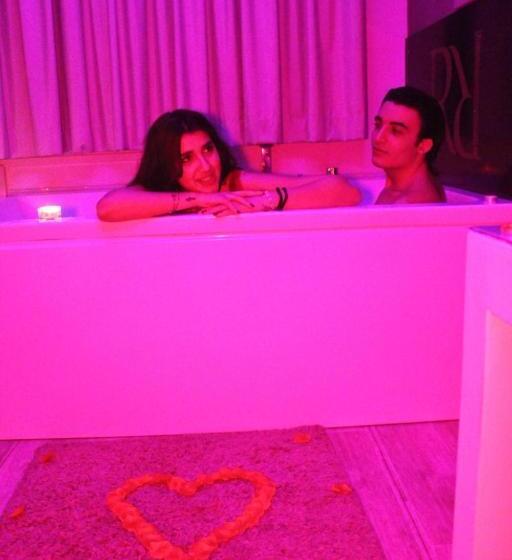 سوییت لوکس, Royalty Rooms & Spa