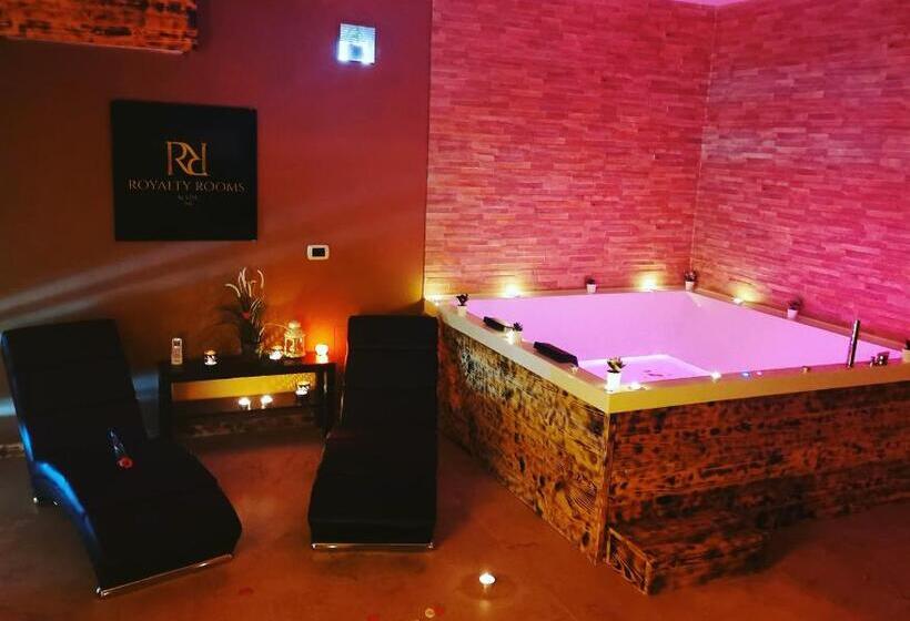 اتاق استاندارد با تخت بزرگ, Royalty Rooms & Spa