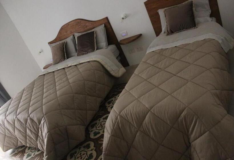 اتاق استاندارد سه نفره, B&b Dei Cardinale