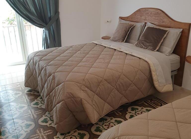 اتاق استاندارد سه نفره, B&b Dei Cardinale