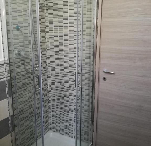 Economy Quadruple Room, Spira Mirabilis Napoli