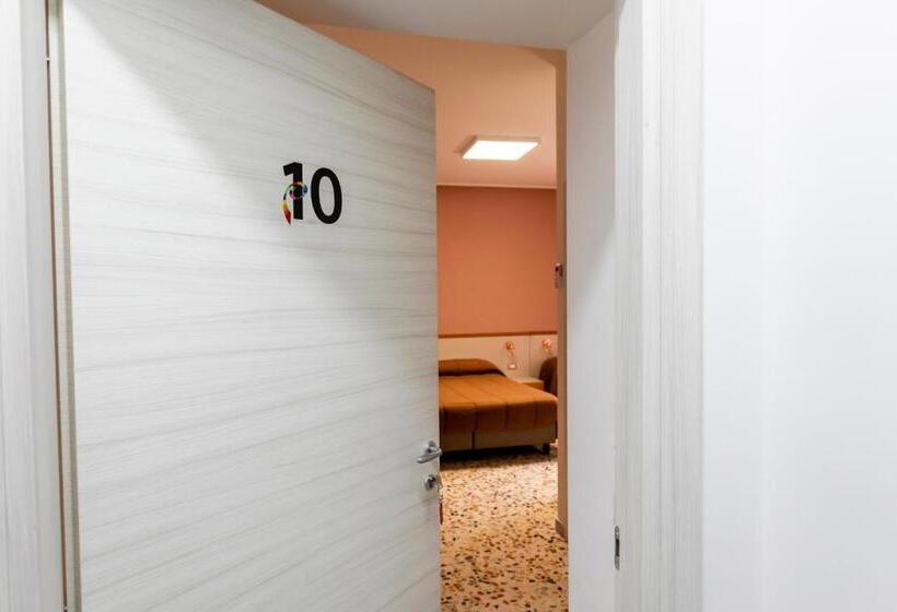 اتاق خانوادگی, Spira Mirabilis Napoli