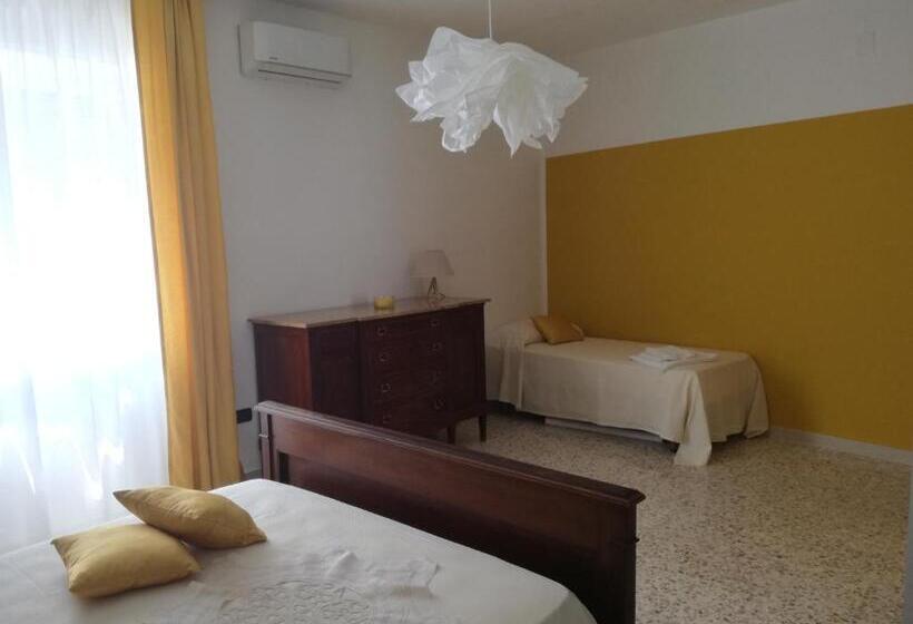 اتاق استاندارد سه نفره, Spira Mirabilis Napoli