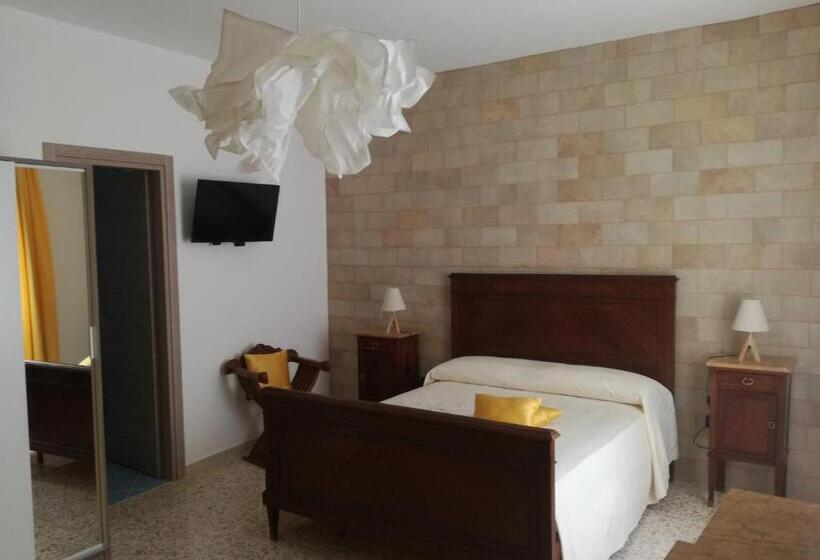 اتاق استاندارد سه نفره, Spira Mirabilis Napoli