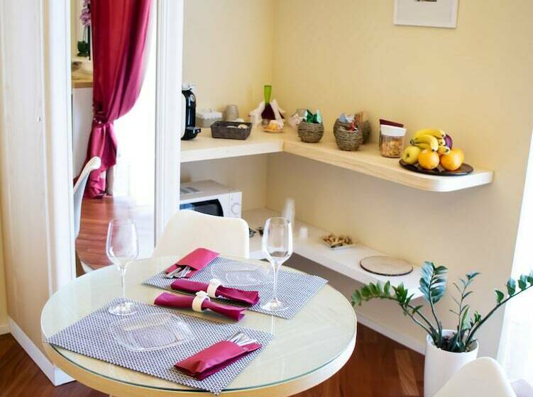 اتاق لوکس با بالکن, Turenum Apartment B&b