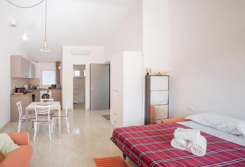 اتاق لوکس با چشمانداز دریا, Ca Stella