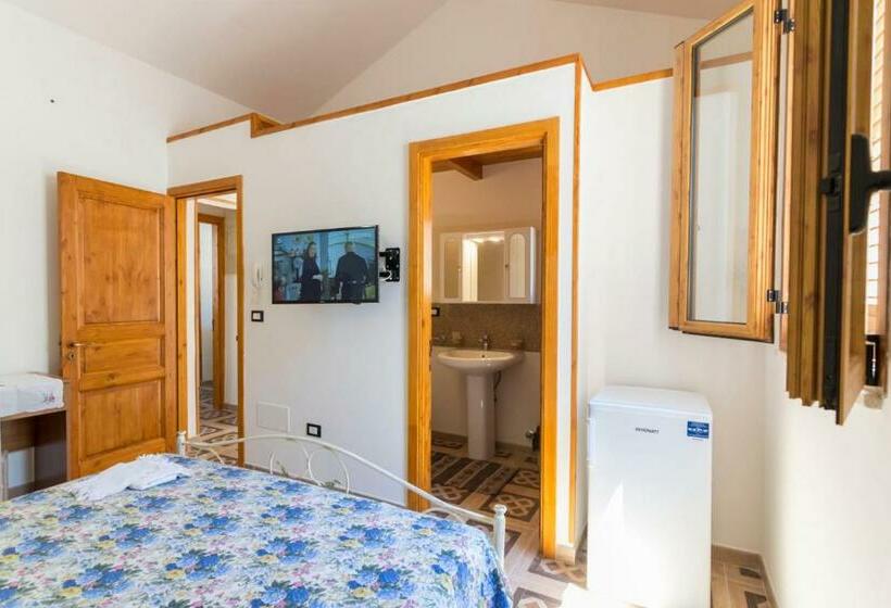 标准工作室, Dimora Corte Antica Scorrano