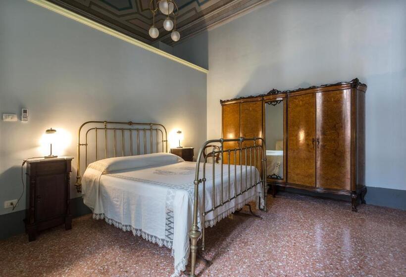 Номер Стандарт Трехместный, Palazzo Leuzzi B&b
