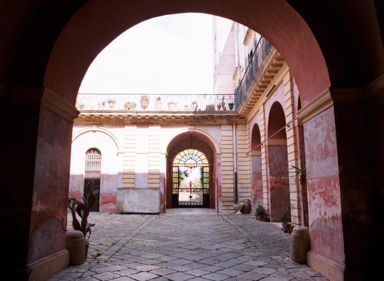 Номер Стандарт Трехместный, Palazzo Leuzzi B&b
