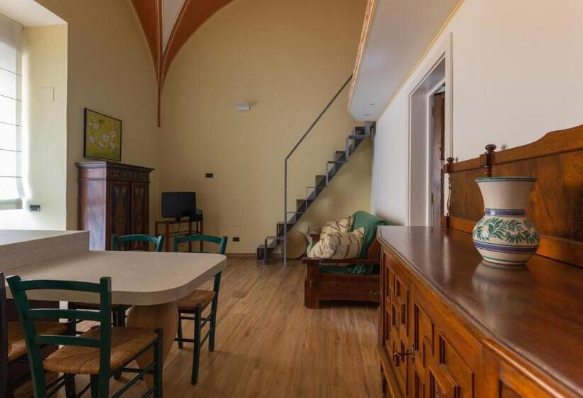 דירת חדר בקומת קרקע, Palazzo Leuzzi B&b