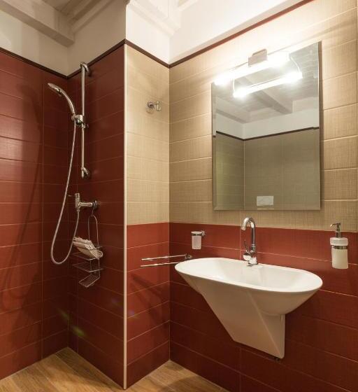 דירת חדר בקומת קרקע, Palazzo Leuzzi B&b