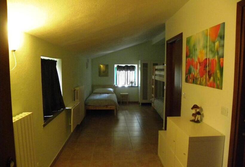 غرفة قياسية رباعية, La Castagna Matta