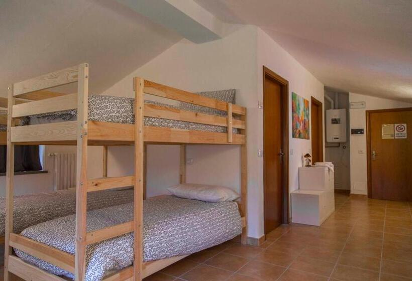 غرفة قياسية رباعية, La Castagna Matta