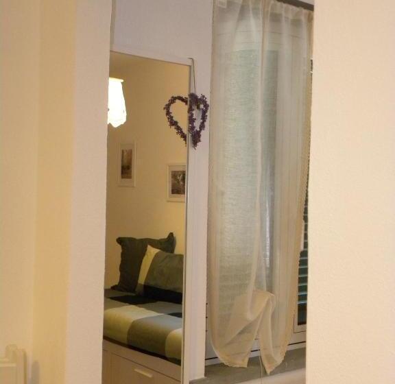 جناح عائلي, La Castagna Matta