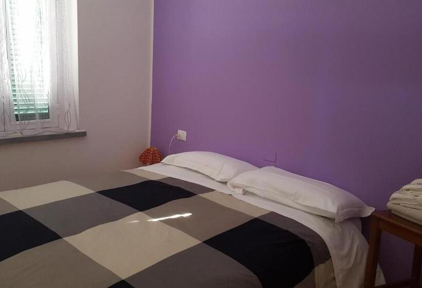 شقة غرفتين, La Castagna Matta