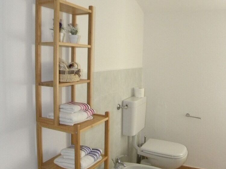 غرفة قياسية رباعية, La Castagna Matta