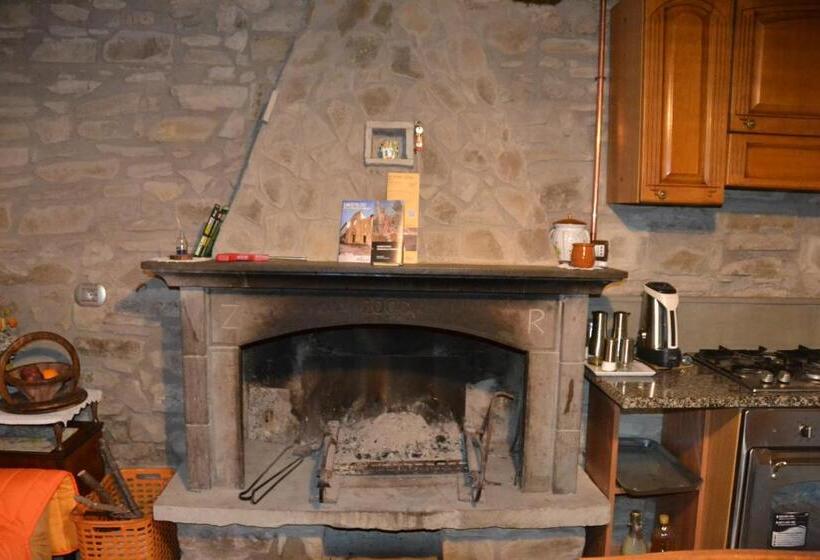 اتاق سوپریور با چشمانداز کوهستان, B&b Il Palazzo