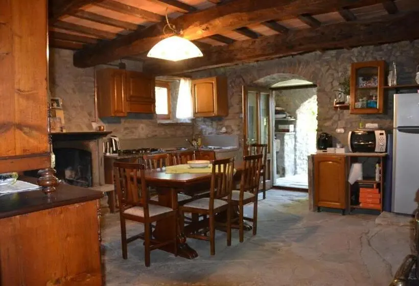 山の見えるスーペリアルーム, B&b Il Palazzo