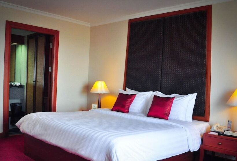 套房, Amora Thapae Hotel Chiang Mai