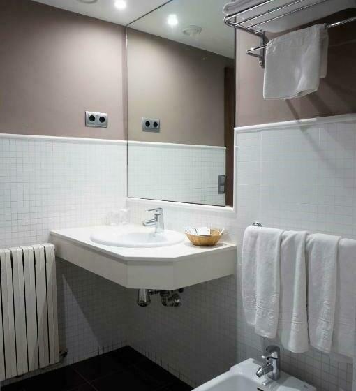 Номер Стандарт Трехместный, Cesaraugusta