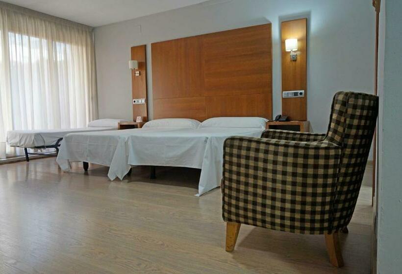 Номер Стандарт Трехместный, Cesaraugusta