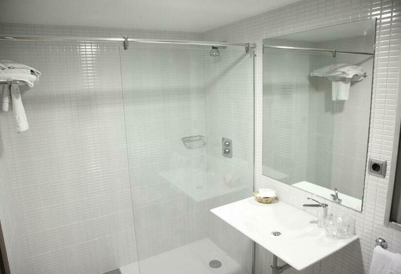 Номер Стандарт Трехместный, Cesaraugusta