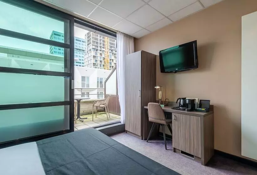 اتاق استاندارد با بالکن, Docklands