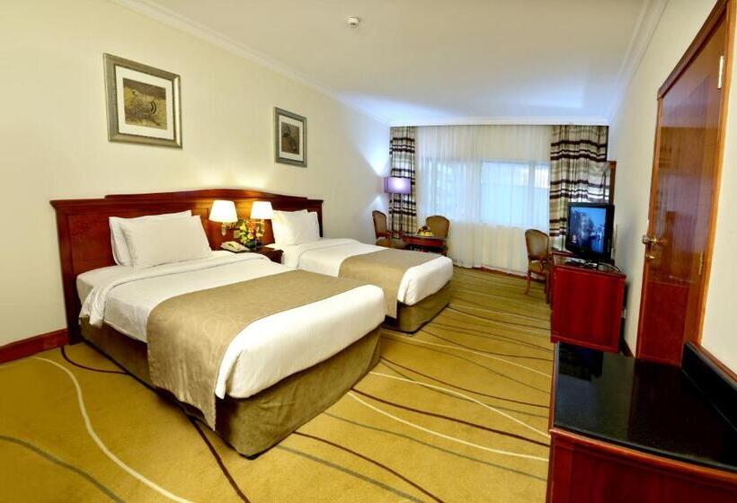 اتاق سوپریور با تخت بزرگ, Vision Imperial Hotel Formerly Excelsior Hotel Downtown