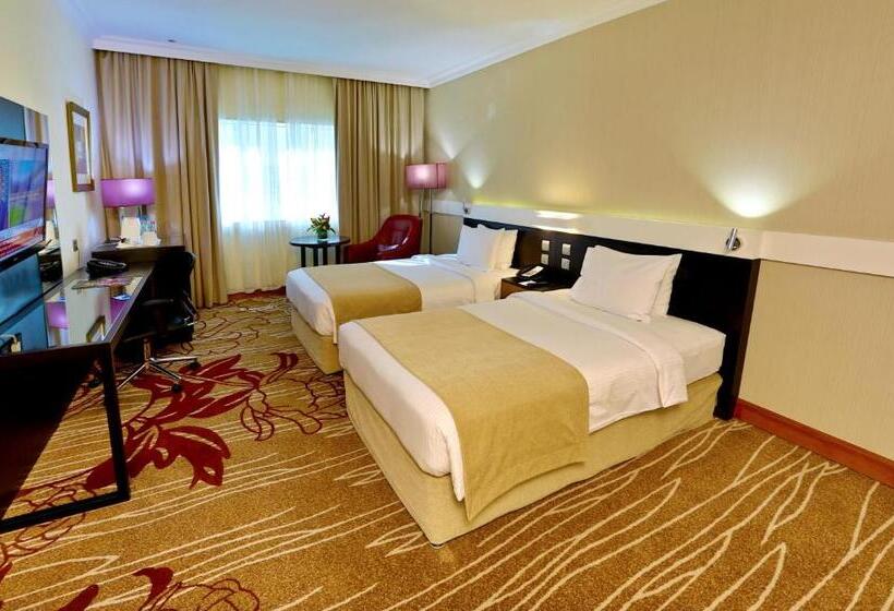 اتاق اجرایی, Vision Imperial Hotel Formerly Excelsior Hotel Downtown