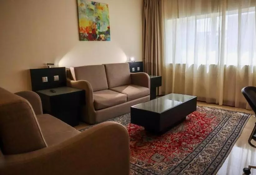 سوییت اجرایی, Vision Imperial Hotel Formerly Excelsior Hotel Downtown
