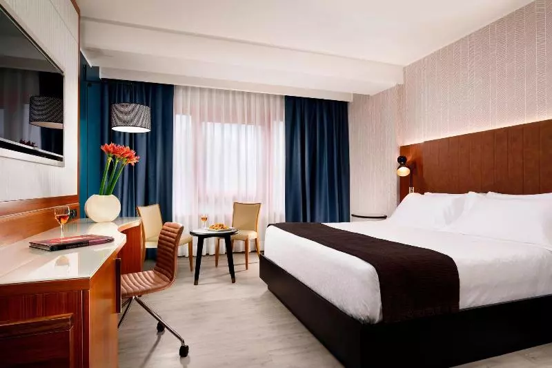 キングサイズベッドのクラシックルーム, Four Points By Sheraton Siena