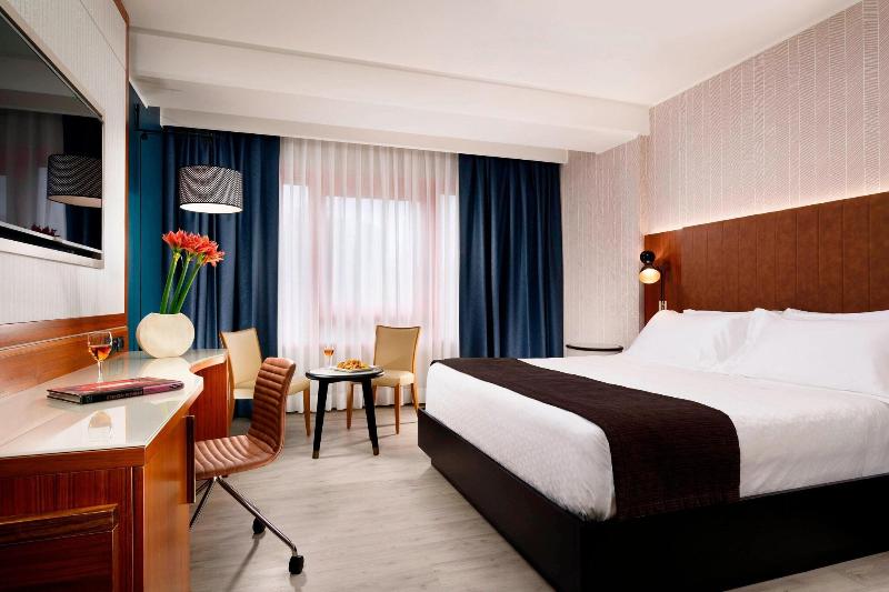 Quarto Superior Cama King, Four Points By Sheraton Siena