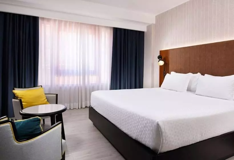 スイート, Four Points By Sheraton Siena